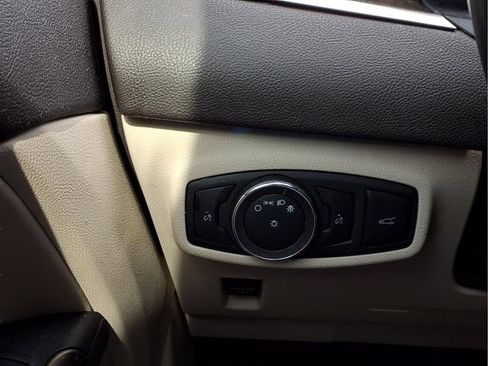 Used 2019 Lincoln MKC Reserve w/ MKC Climate Package AWD/4WD image 16