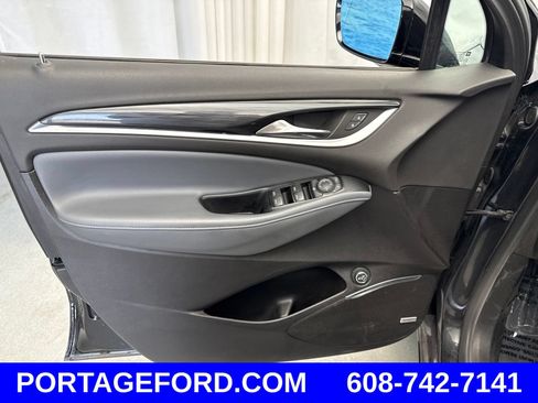 Used 2020 Buick Enclave Essence w/ Sound and Sites Package AWD/4WD image 11