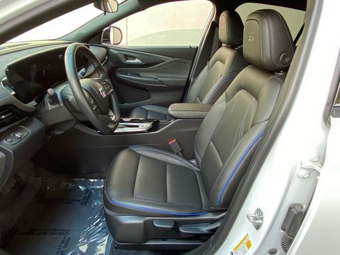 Used 2025 Buick Envista Sport Touring FWD image 20