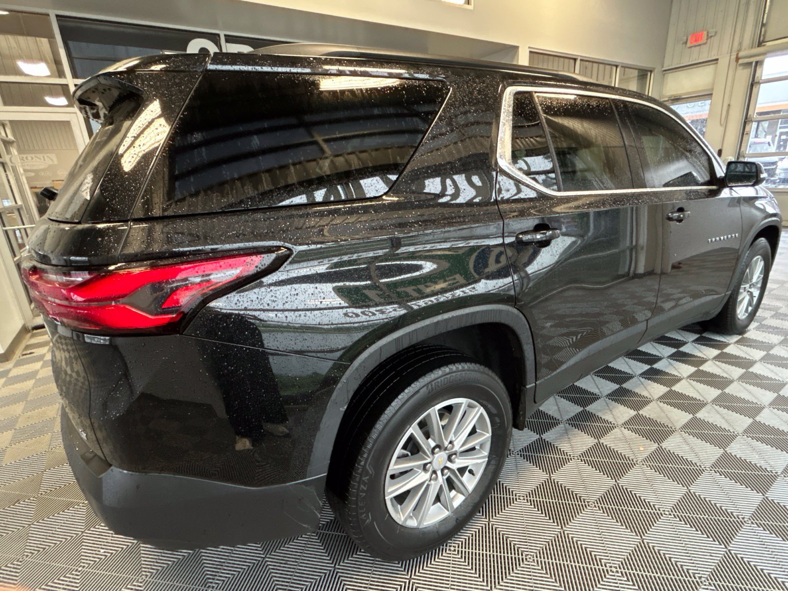 Used 2022 Chevrolet Traverse LT AWD/4WD image 6