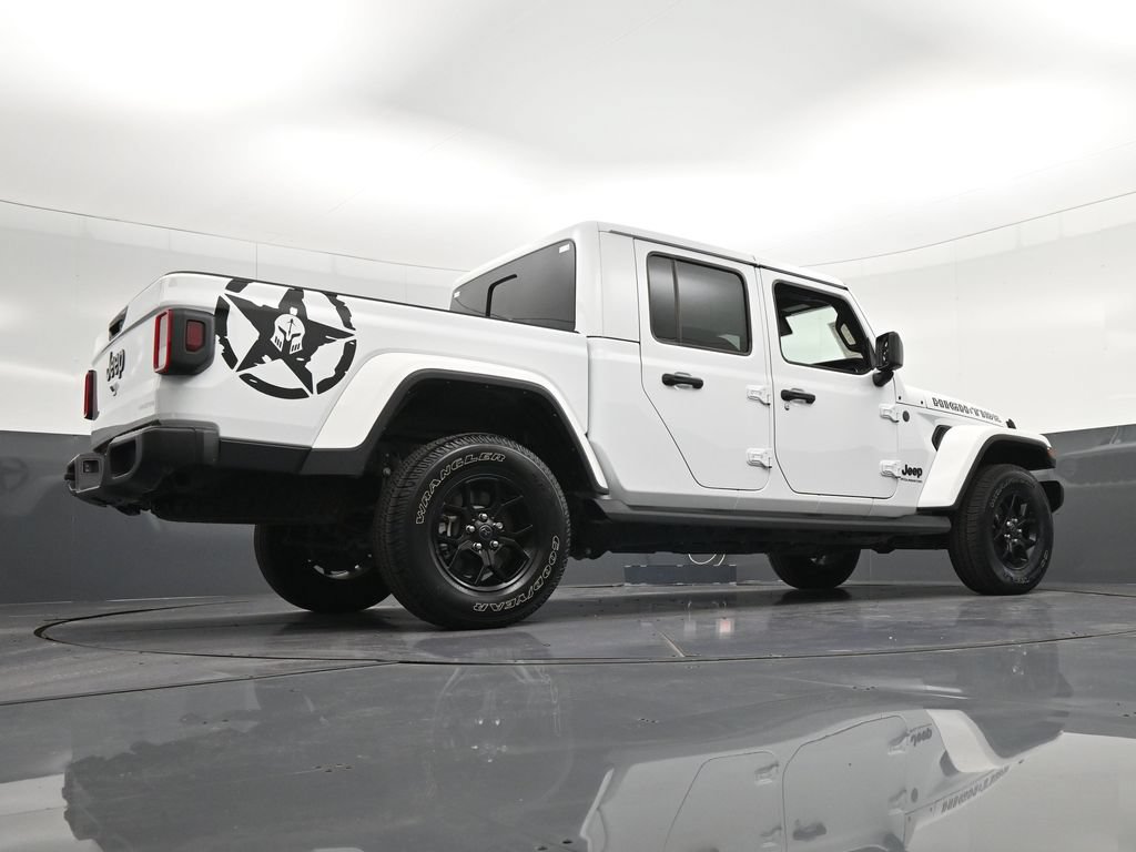 Used 2025 Jeep Gladiator Sport AWD/4WD image 26