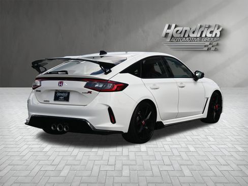 Used 2023 Honda Civic Type R image 10