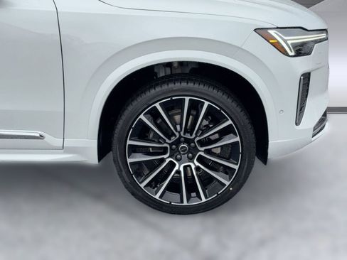 New 2026 Volvo XC90 B6 Plus w/ Protection Package image 11