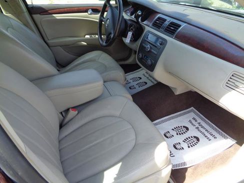 Used 2007 Buick Lucerne CXL w/ Driver Confidence Package FWD image 12
