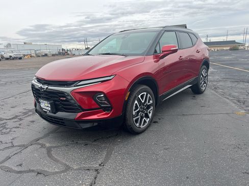 New 2025 Chevrolet Blazer RS w/ Driver Confidence II Package image 8