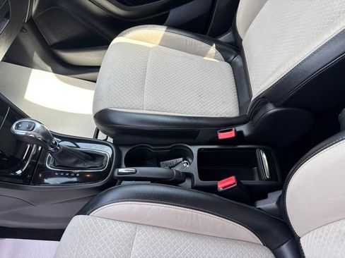 Used 2017 Buick Encore Preferred FWD image 16