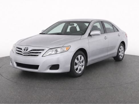Used 2010 Toyota Camry FWD image 7