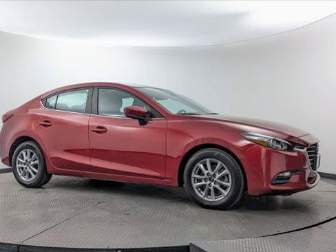 Used 2018 MAZDA MAZDA3 Sport w/ Preferred Equipment Package FWD image 11