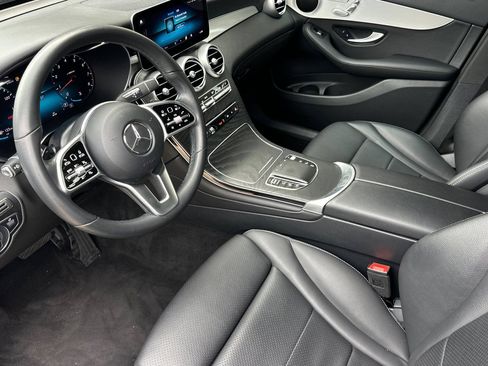 Used 2022 Mercedes-Benz GLC 300 image 9