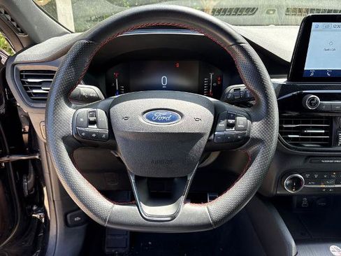 Certified 2024 Ford Escape ST-Line FWD image 18