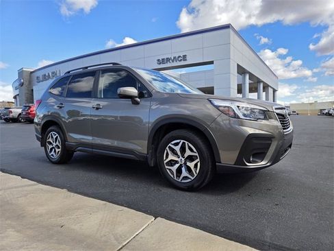 Used 2021 Subaru Forester Premium w/ Popular Package #1 image 2