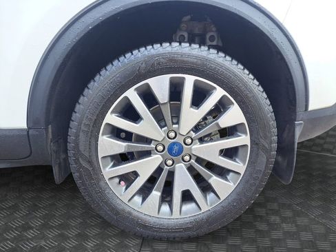 Used 2022 Ford Escape Titanium AWD/4WD image 14