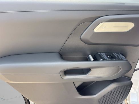 New 2027 Kia Telluride S w/ Towing Package FWD image 16
