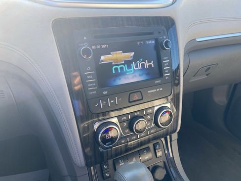 Used 2014 Chevrolet Traverse LT image 15