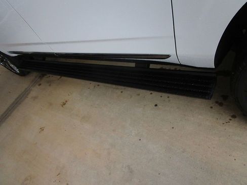 New 2026 GMC Yukon XL Denali Ultimate w/ LPO, Floor Liner Package AWD/4WD image 11