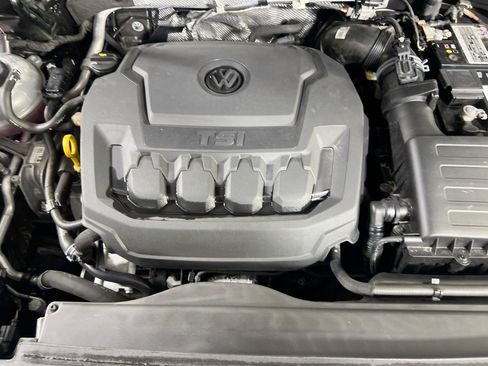Used 2022 Volkswagen Tiguan SE AWD/4WD image 29