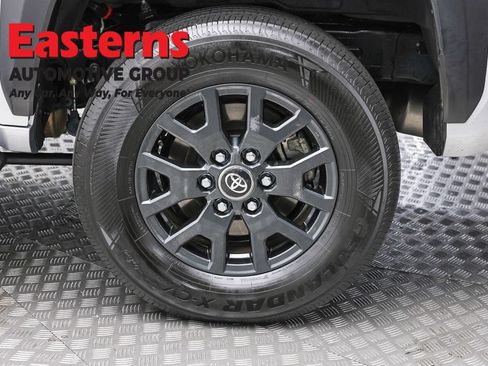 Used 2025 Toyota 4Runner SR5 AWD/4WD image 8