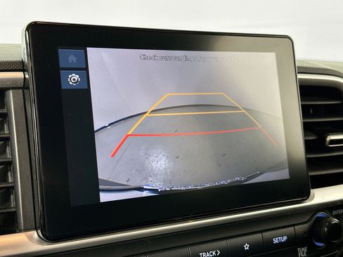 Used 2023 Hyundai Venue SEL image 13