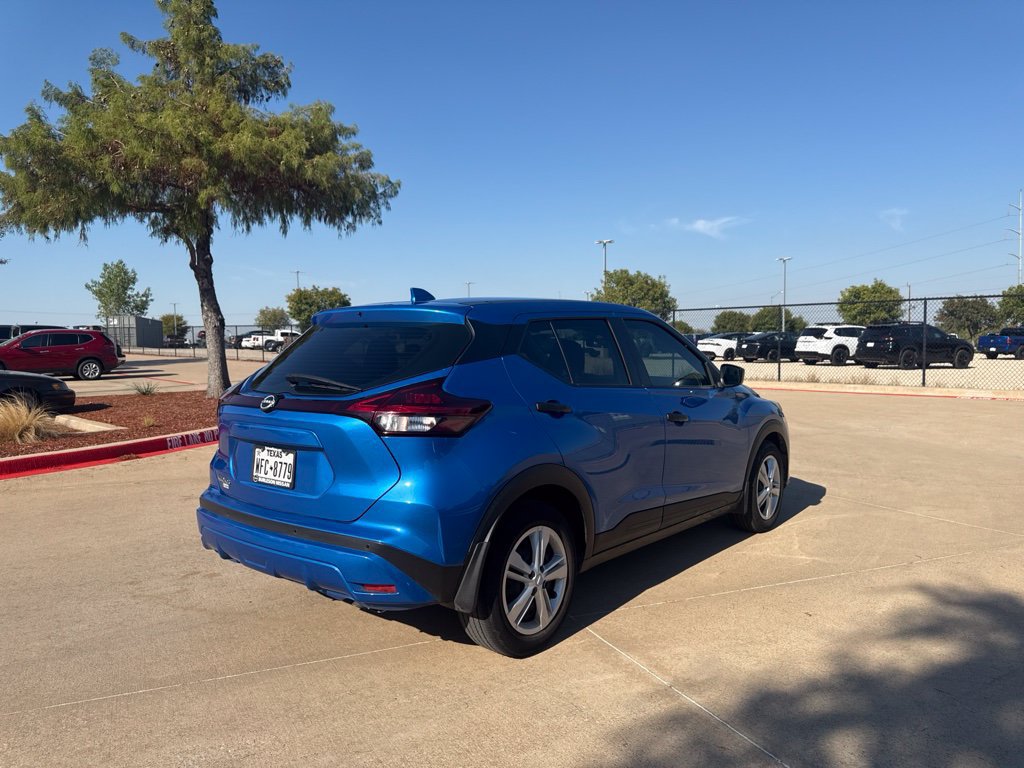 Certified 2025 Nissan Kicks Play S FWD image 5