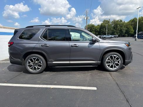 Certified 2024 Honda Pilot Elite image 6