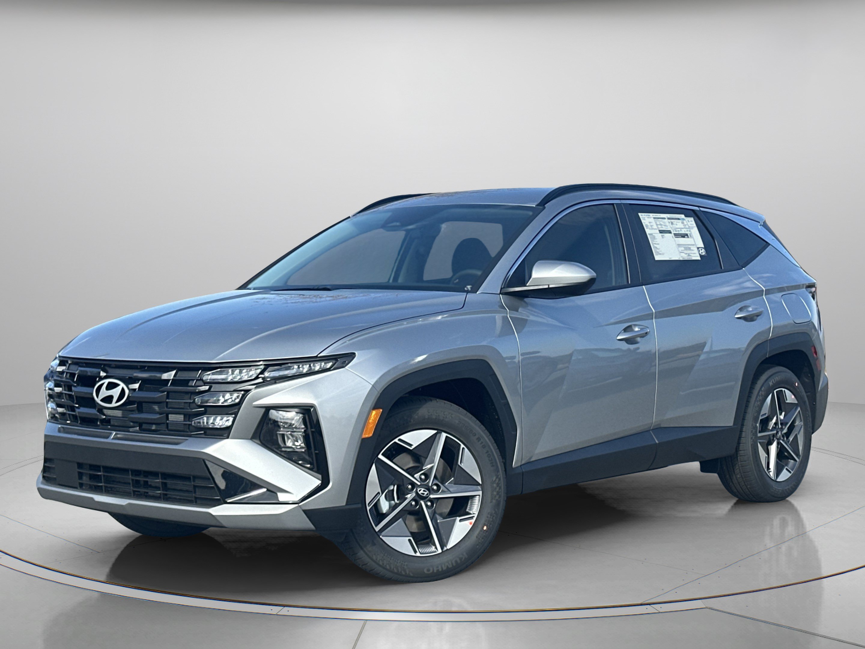 New 2026 Hyundai Tucson SEL FWD image 2