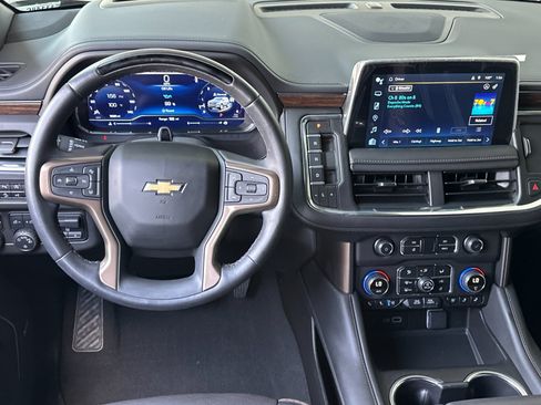 Used 2024 Chevrolet Tahoe High Country w/ Advanced Technology Package AWD/4WD image 14