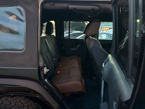 Used 2013 Jeep Wrangler Unlimited Sport AWD/4WD image 31