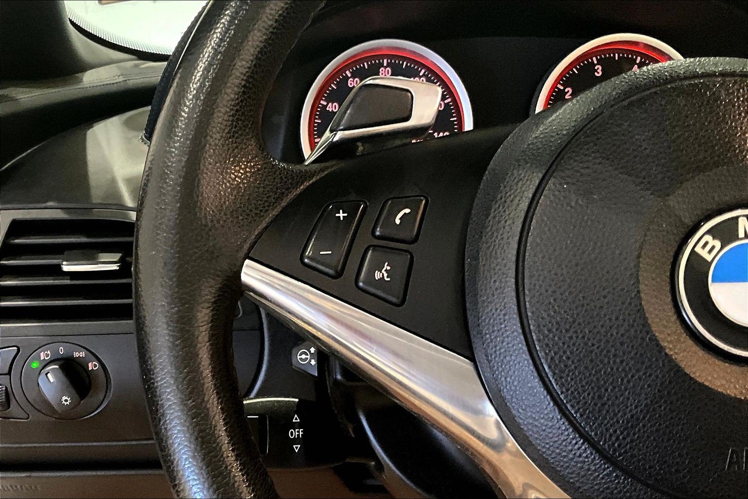 Used 2010 BMW 650i Convertible w/ Sport Pkg RWD image 11