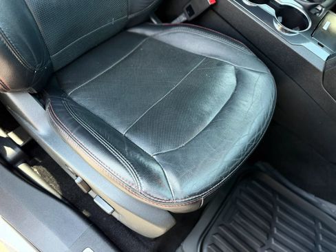 Used 2019 Ford Explorer Sport AWD/4WD image 8