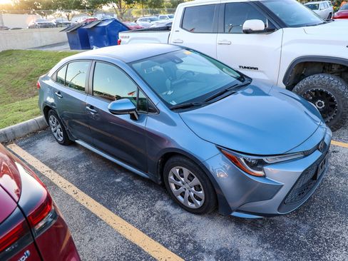 Used 2022 Toyota Corolla LE FWD image 7