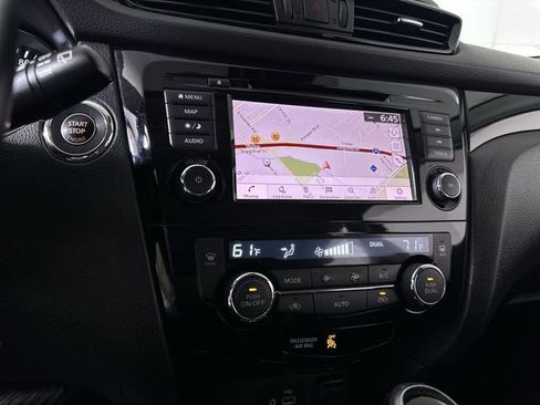 Used 2019 Nissan Rogue Sport SV w/ Technology Package image 14