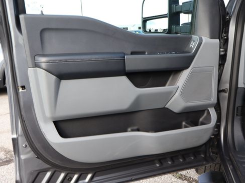 Used 2024 Ford F250 XLT AWD/4WD image 19