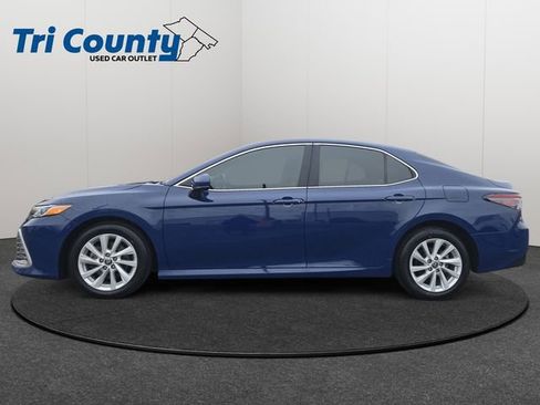 Certified 2023 Toyota Camry LE image 5