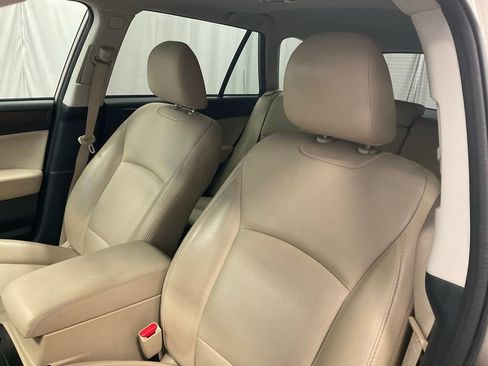 Used 2015 Subaru Outback 2.5i Limited AWD/4WD image 10