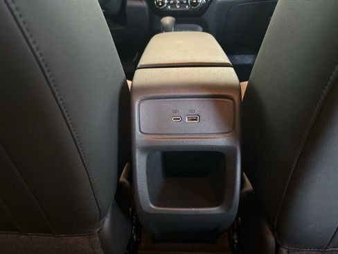 Used 2025 Chevrolet Trax LT w/ Driver Confidence Package FWD image 22