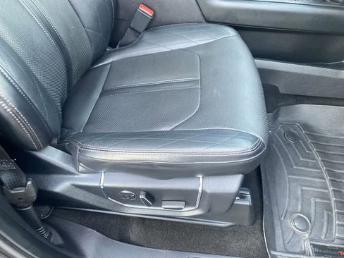 Used 2019 Ford Expedition Platinum image 33