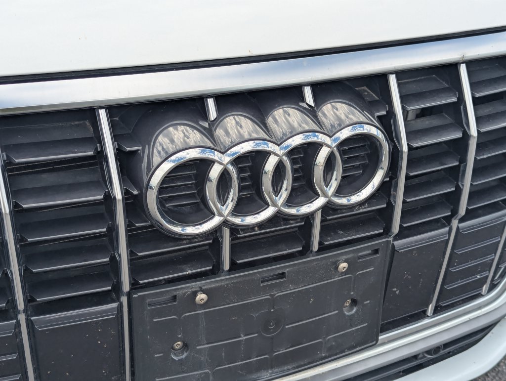 Used 2025 Audi Q3 2.0T Premium AWD/4WD image 11