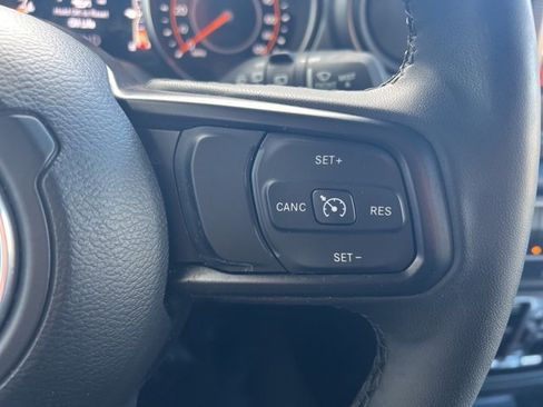 Used 2023 Jeep Wrangler Unlimited Sport image 29