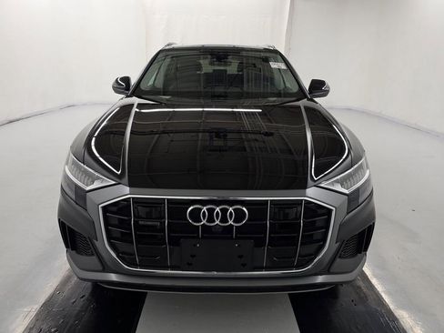 Used 2023 Audi Q8 Premium Plus w/ Premium Plus Package image 2