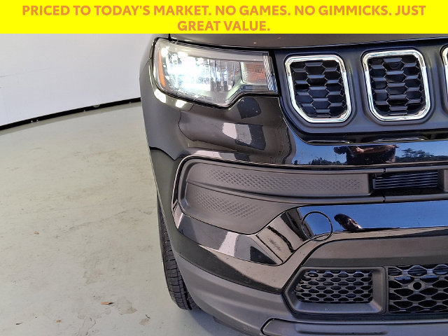 Used 2024 Jeep Compass Sport AWD/4WD image 10