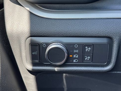 Used 2020 Ford Explorer XLT w/ Comfort Package AWD/4WD image 21