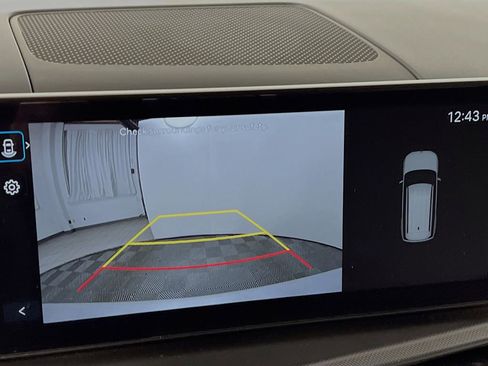 Certified 2025 Hyundai Santa Fe SE image 12