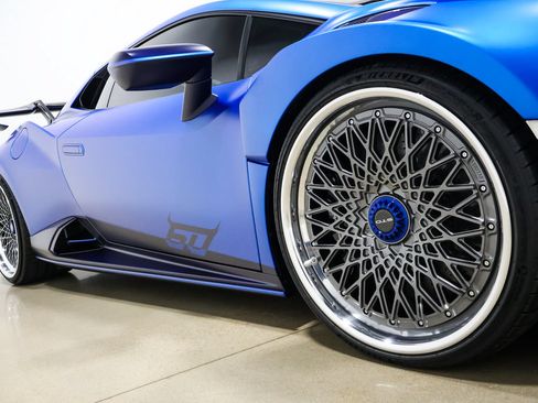 Used 2023 Lamborghini Huracan STO RWD image 30