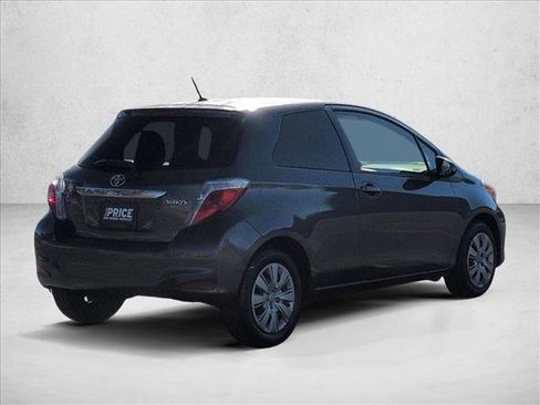 Used 2014 Toyota Yaris L image 5