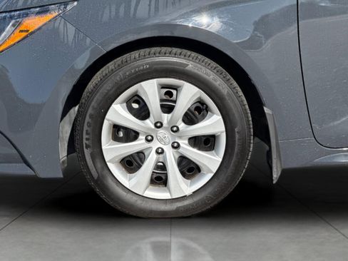 Used 2025 Toyota Corolla LE FWD image 22