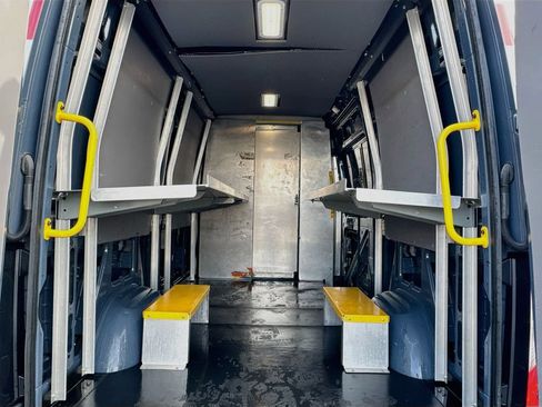 Used 2019 Mercedes-Benz Sprinter 144 image 8