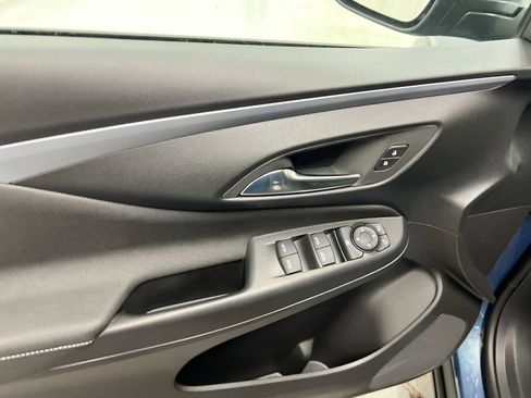 Used 2025 Buick Envista Preferred w/ Convenience I Package FWD image 20