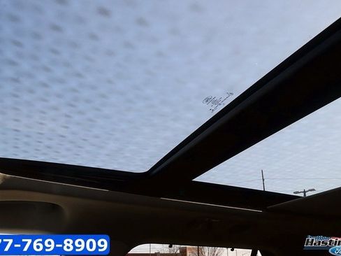 Used 2022 Ford Explorer Limited w/ Equipment Group 301A image 32