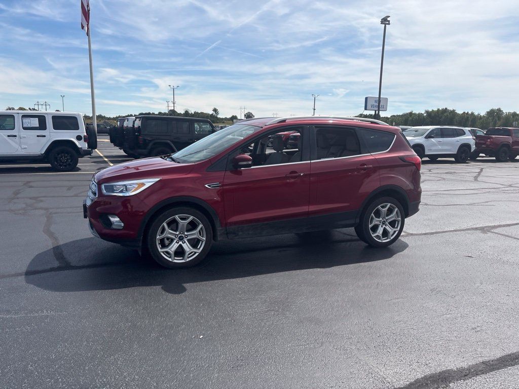 Used 2019 Ford Escape Titanium FWD image 3