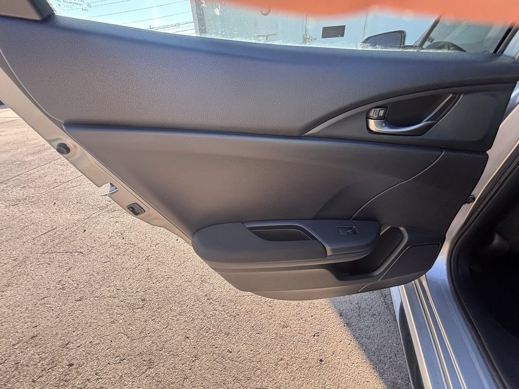 Used 2018 Honda Civic Sport image 18